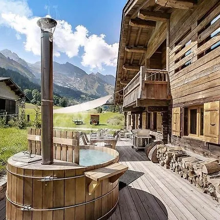 The Super Cabin Of The World *